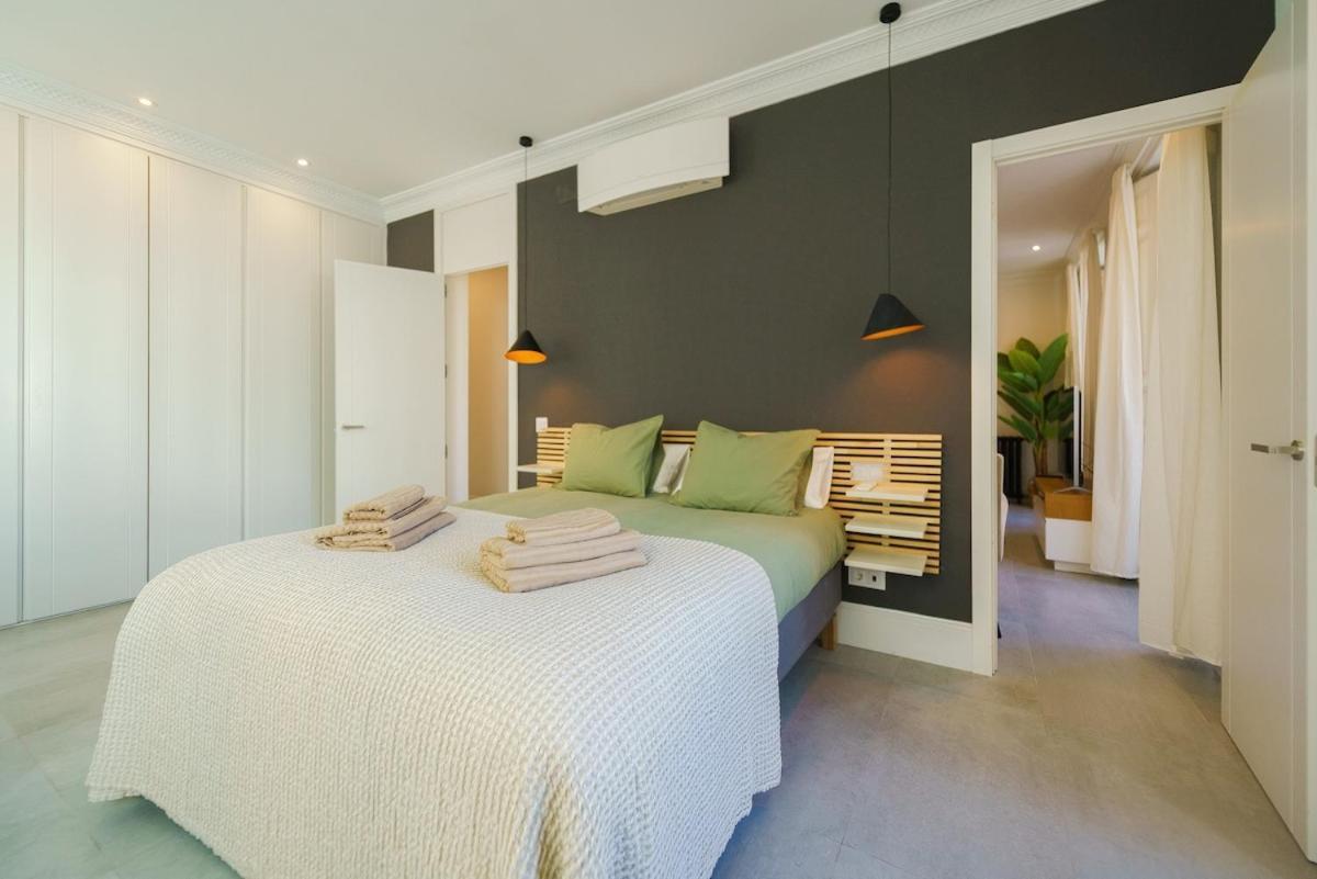 Exclusive Temporary Flat With Balconies Temporal Afi332d Apartament *