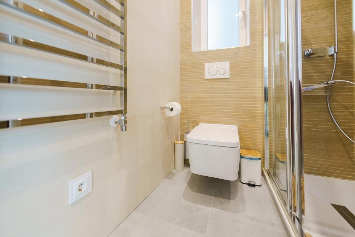 Apartament Exclusive Temporary Flat With Balconies Temporal Afi332d