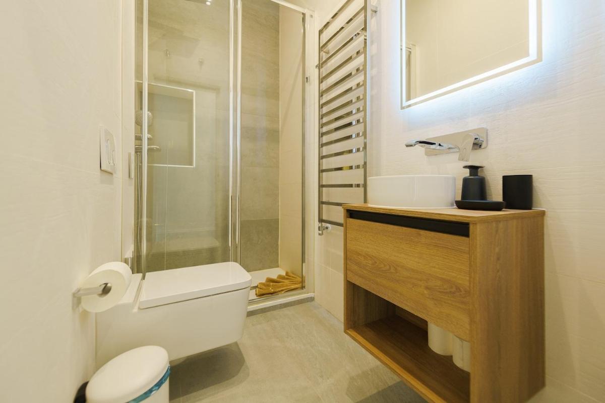 Apartament Exclusive Temporary Flat With Balconies Temporal Afi332d Madryt
