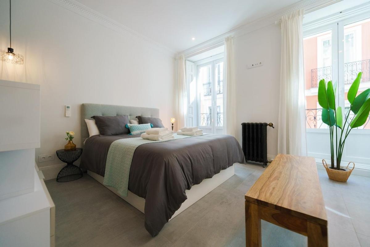 Exclusive Temporary Flat With Balconies Temporal Afi332d * Madri