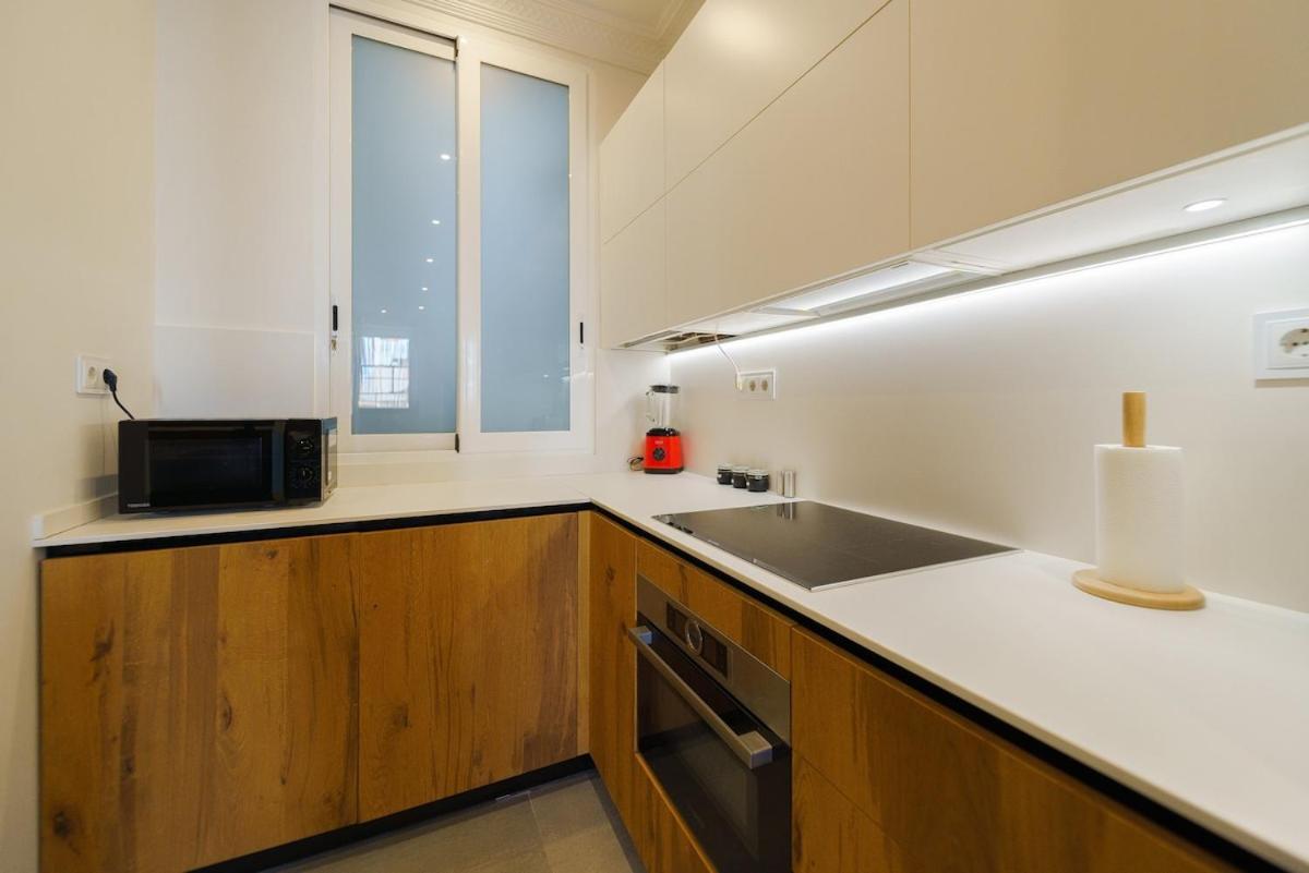 Exclusive Temporary Flat With Balconies Temporal Afi332d Madri